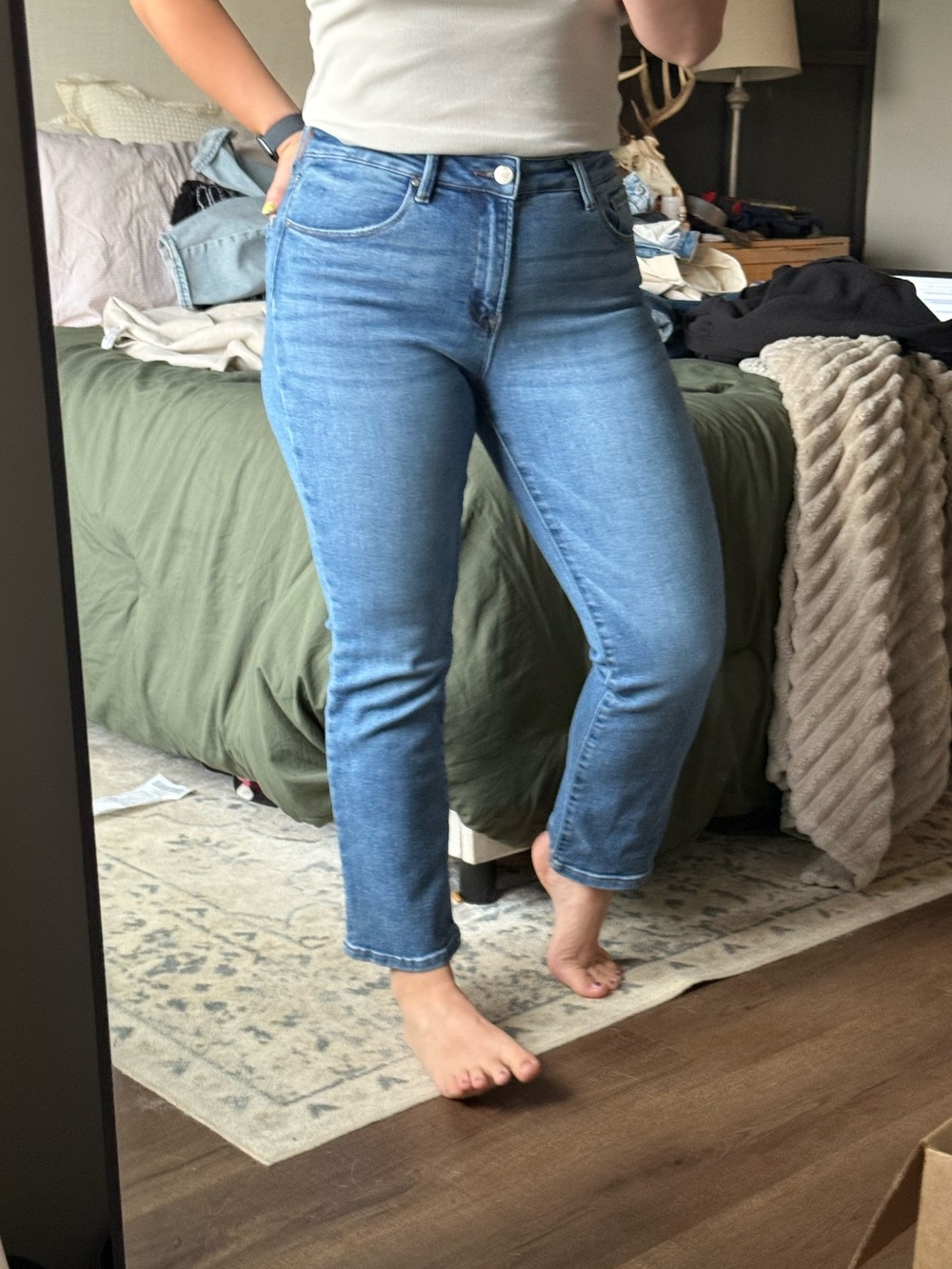 Cropped High-Rise Jeans in Light Blue Wash